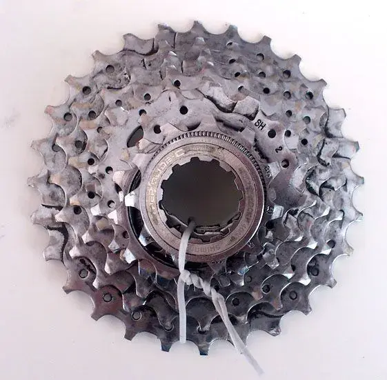 Cassette 737 close.webp