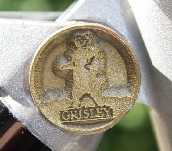 Grisley-Button.jpg