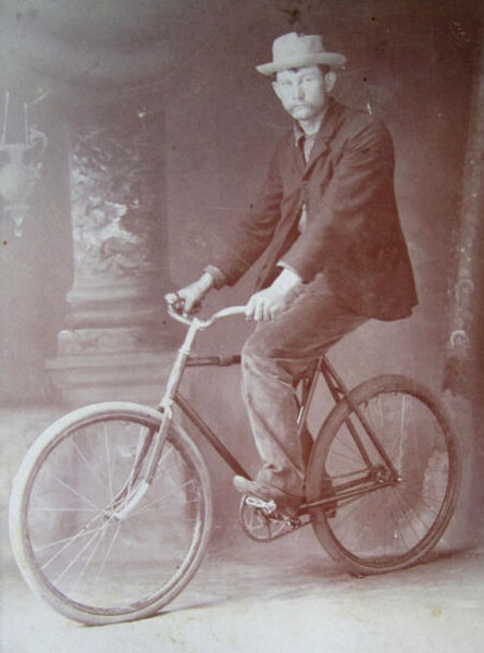 1890s_man_bicycle.jpg