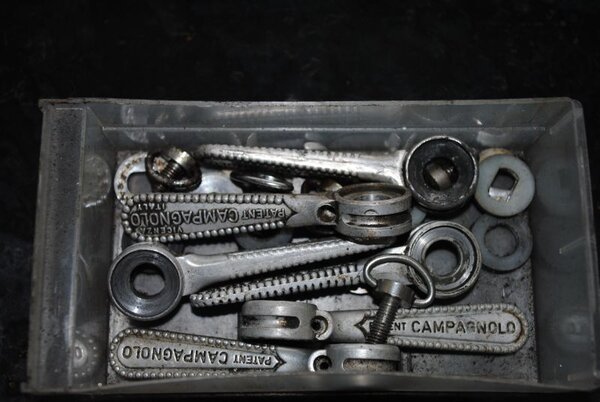Campagnolo downtube levers.jpg