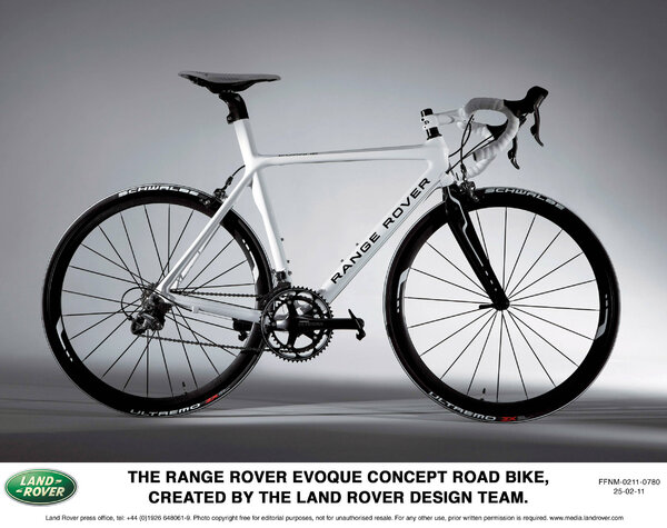 The_Range_Rover_Evoque_Concept_road_bike_1.jpg