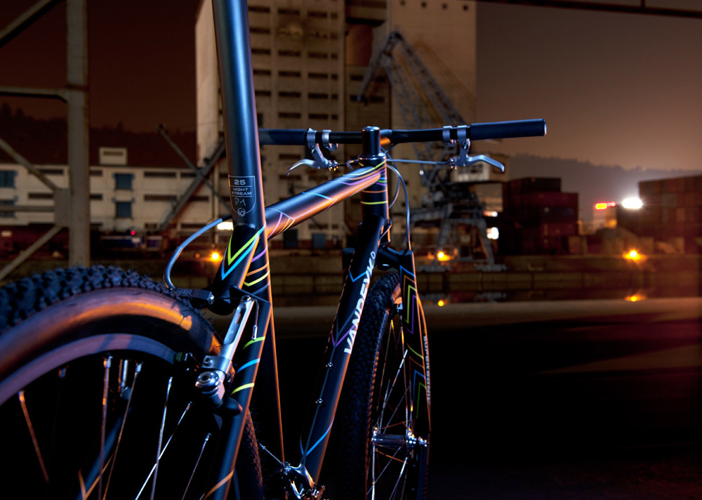 vandeyk-nightstream-bike.jpg