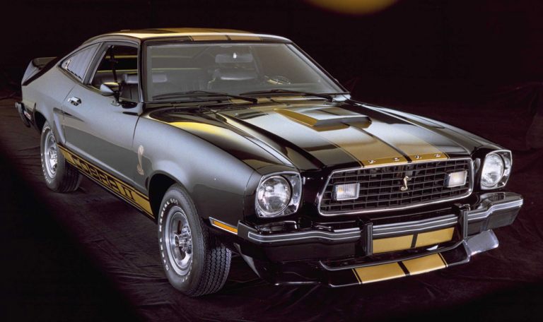1975-ford-mustang-hatchback-pic-6378.jpeg