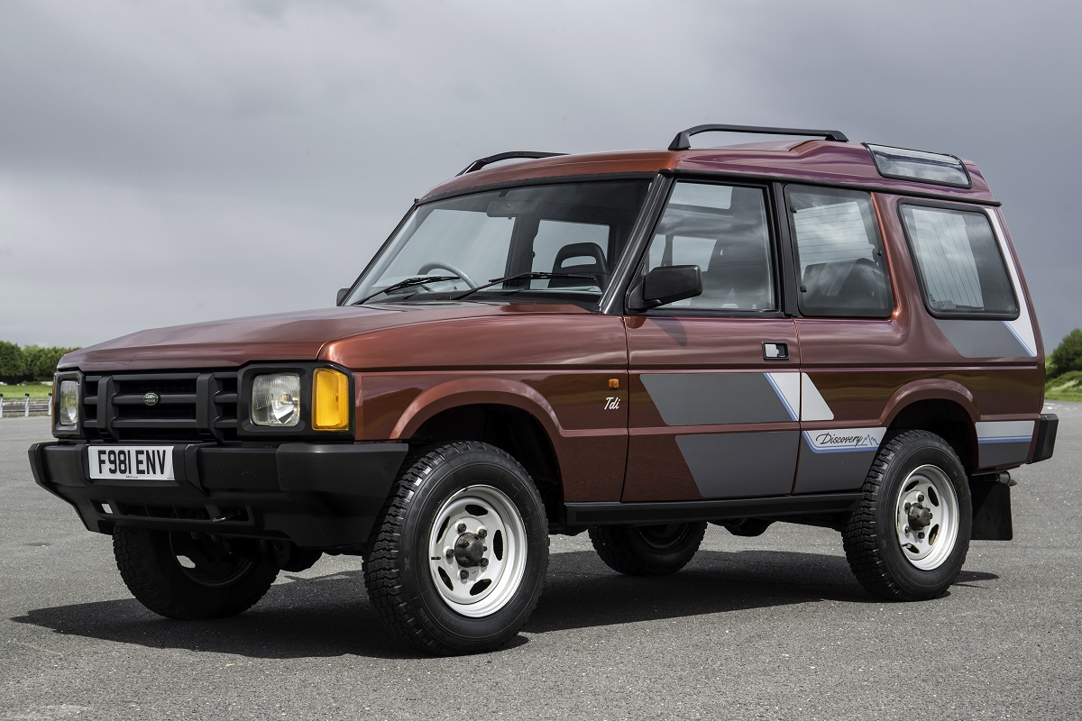 Land-Rover-Discovery-1.jpg