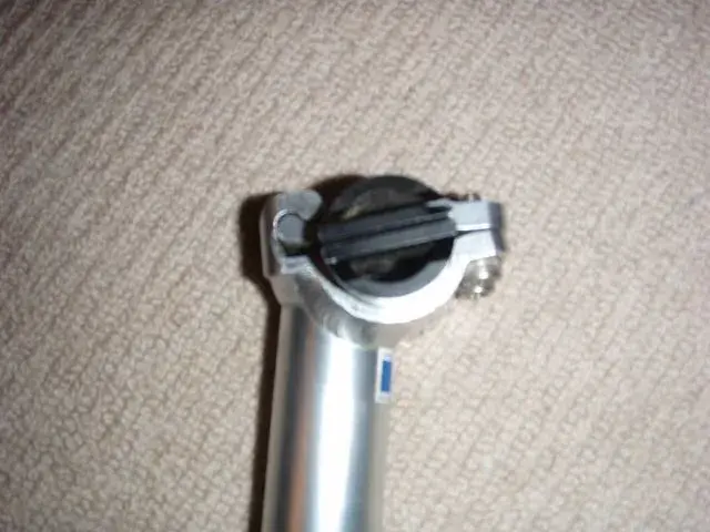 Control tech post head side view.webp