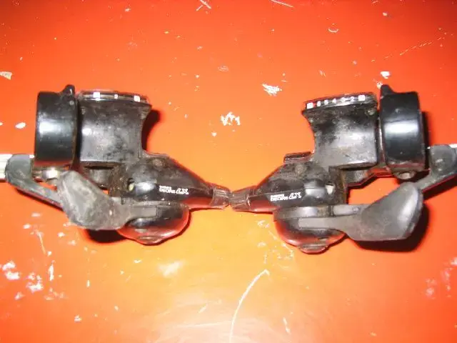 LX M562 shifters 002 (Small).webp