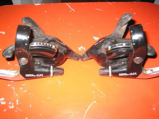 LX M562 shifters 001 (Small).webp