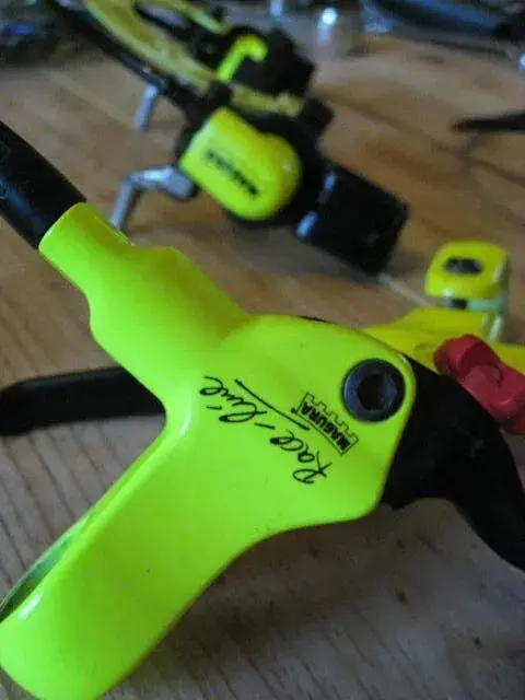 magura1.webp