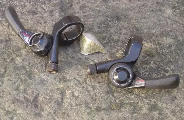resized suntour shifters.webp