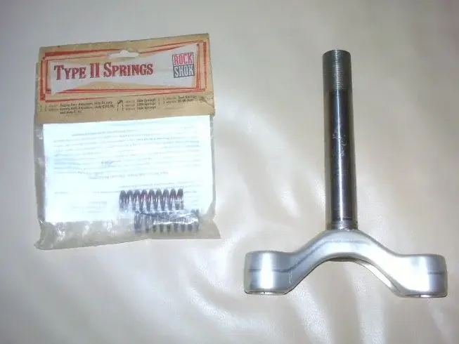 steerer  springs.webp