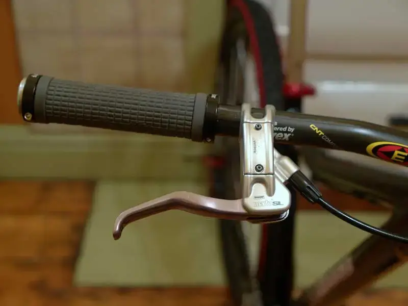 Brake-lever-positioning.webp