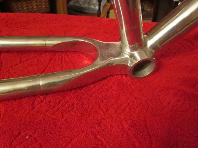 Hagan Titanal Frame P2.webp