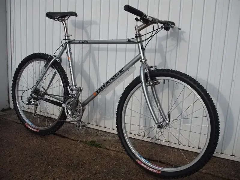 Jussa Orange C16R Pic1.webp