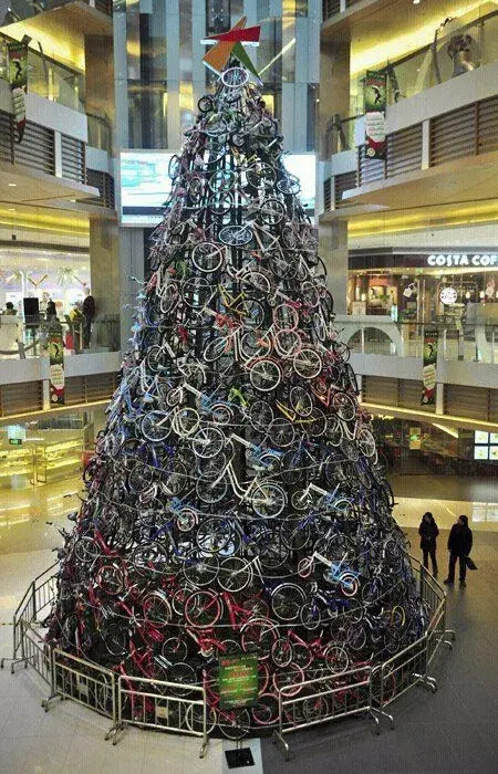230 bikes 39ft tree shopping mall Shenyang China.webp