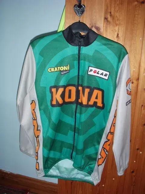Kona longsleeve.webp