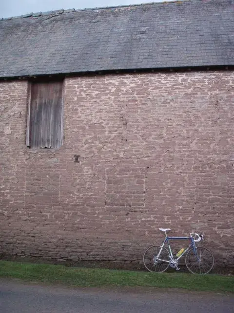 Merckx barn.webp