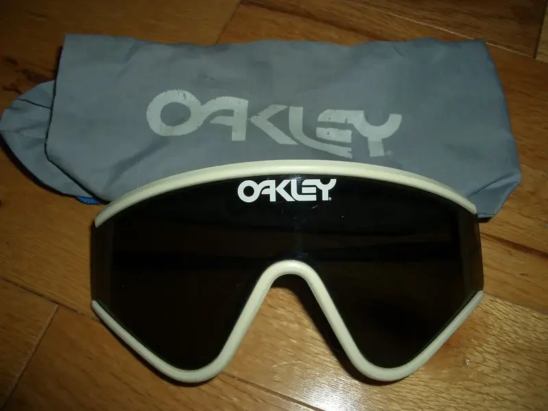 OAKLEY Factory Pilot Eyeshade.webp