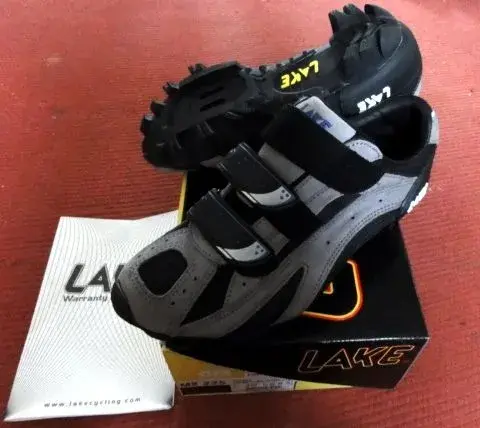 Shoe01.webp