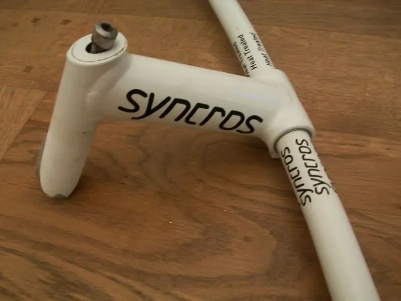 syncros1.webp