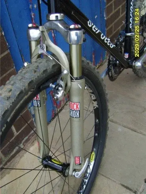 frontserotta1.webp