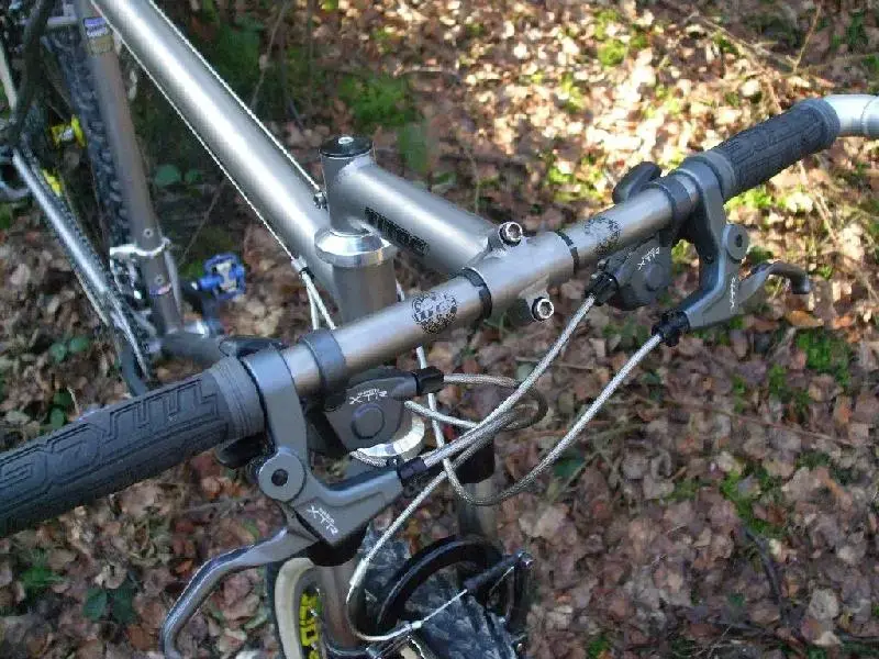 dbr_tt_cockpit_106 (Medium).webp