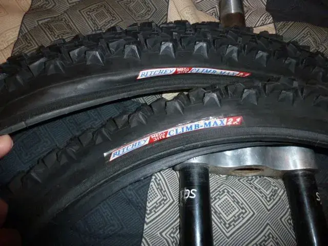Tires 001.webp