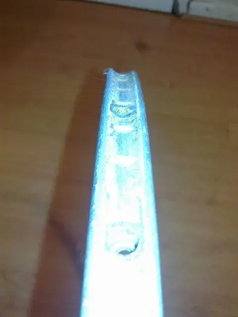 04022012239.webp