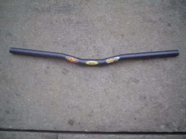 Easton CT2 Full.webp