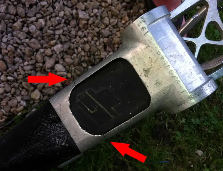STS-1 BB Cracks.webp