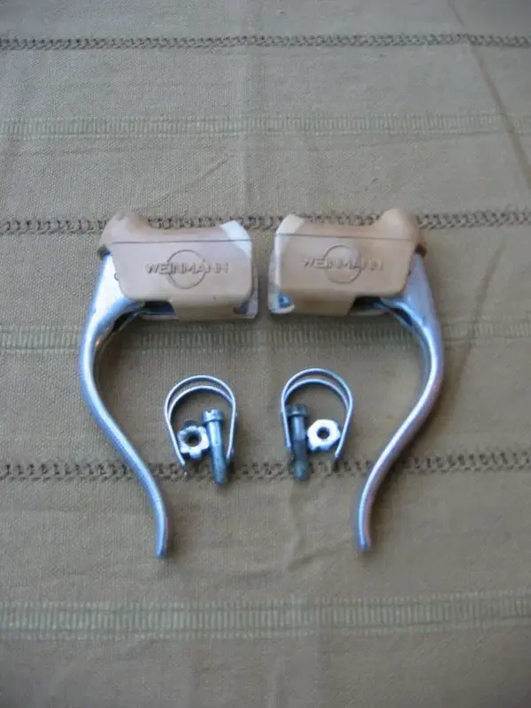 Weinm Levers 1.webp