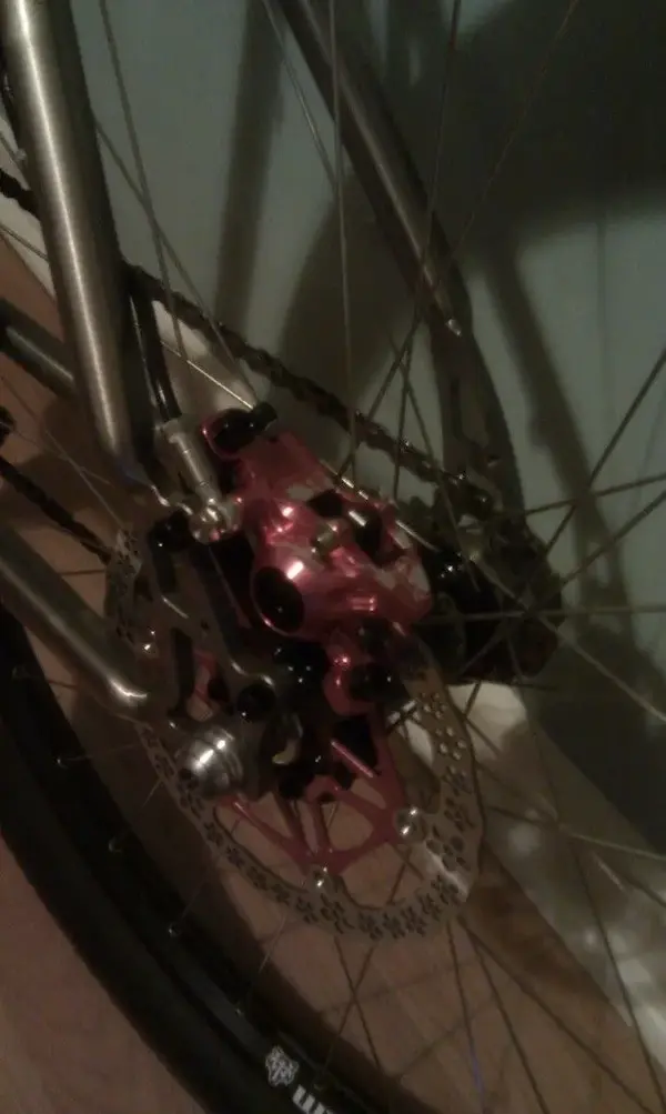 pink r brake 2.webp