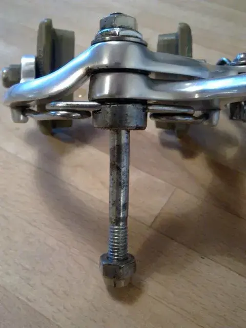 05042012296.webp