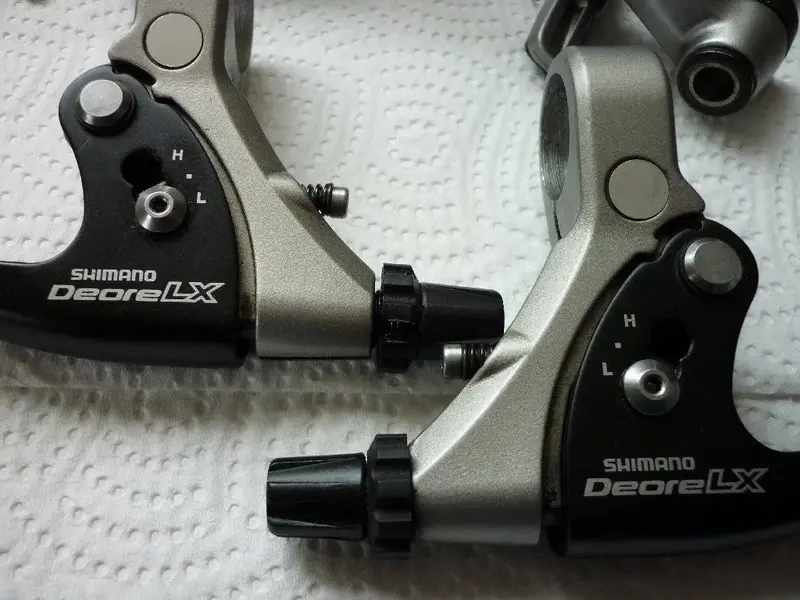 lx brake kit 003.webp