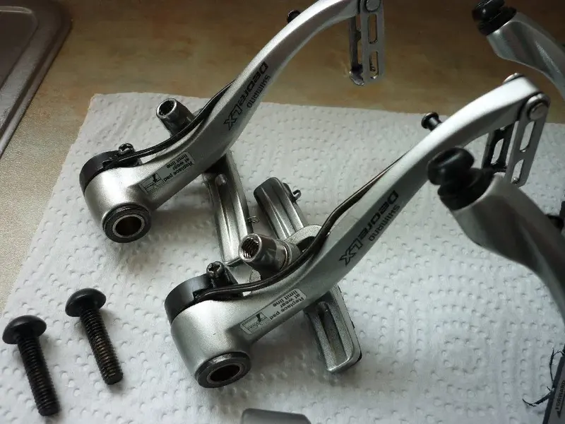 lx brake kit 002.webp