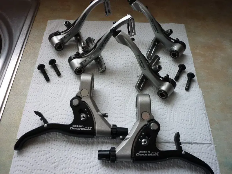 lx brake kit 001.webp
