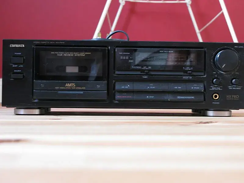 Aiwa F410.webp