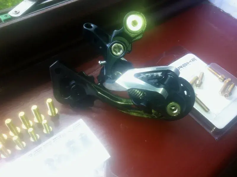 xtr rear mech.webp
