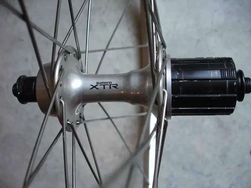 XTR-LRS-M900_02.webp