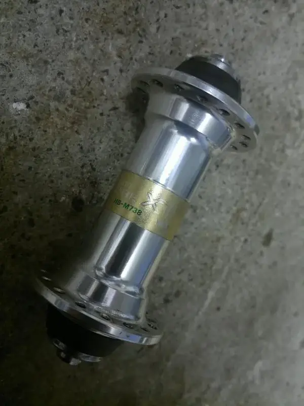 XT FHUB M738.webp