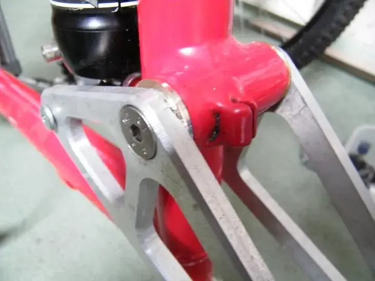 Upper pivot with bushes in place.webp