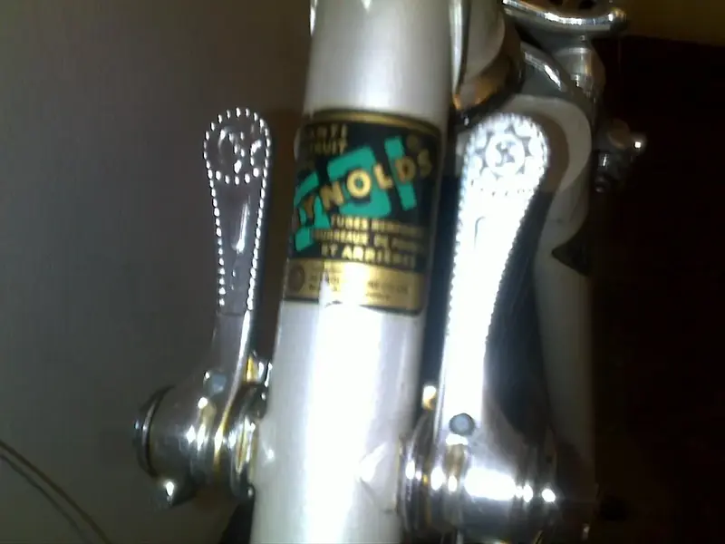 04062012265.webp