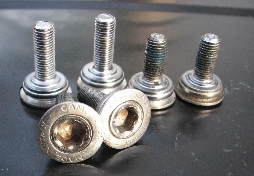 campbolts22n18.webp