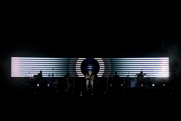 Massive Attack Live..jpg