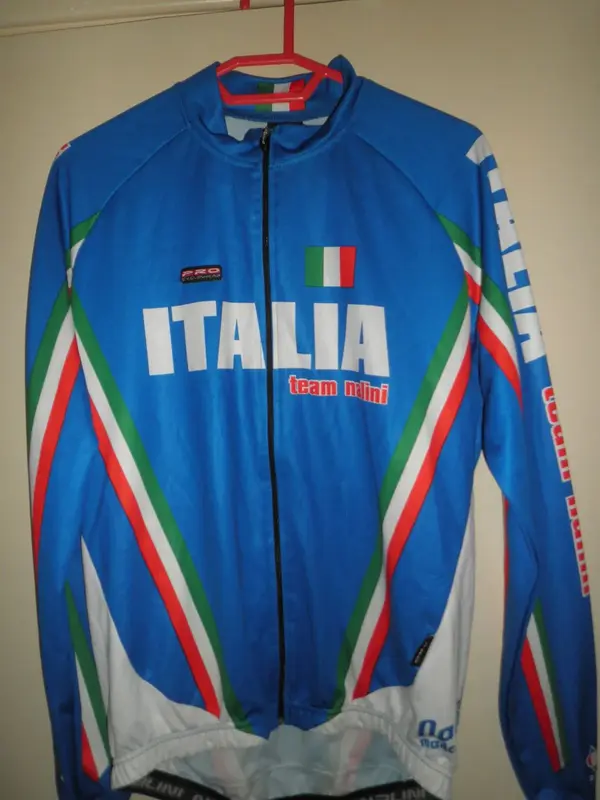 Forks and jerseys 003.webp