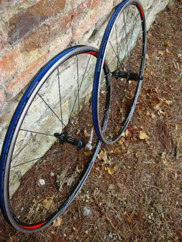 Shimano WH-R500 003.webp