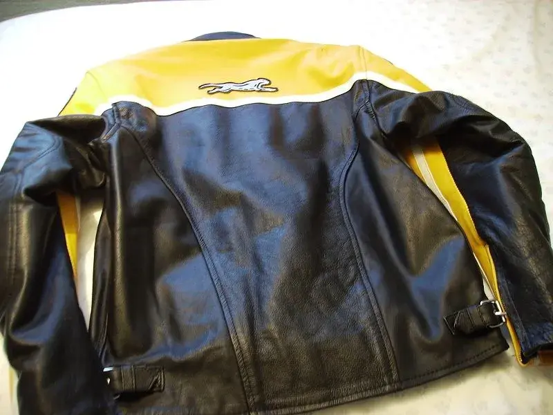 Motorbike jacket 004.webp