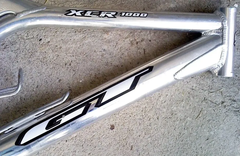 XCR-fin-decal-side.webp