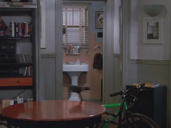 Seinfeld.S09E09.The.Apology.DVDRip.XviD-SiNK.avi_snapshot_09.48_[2012.08.12_03.32.02].webp