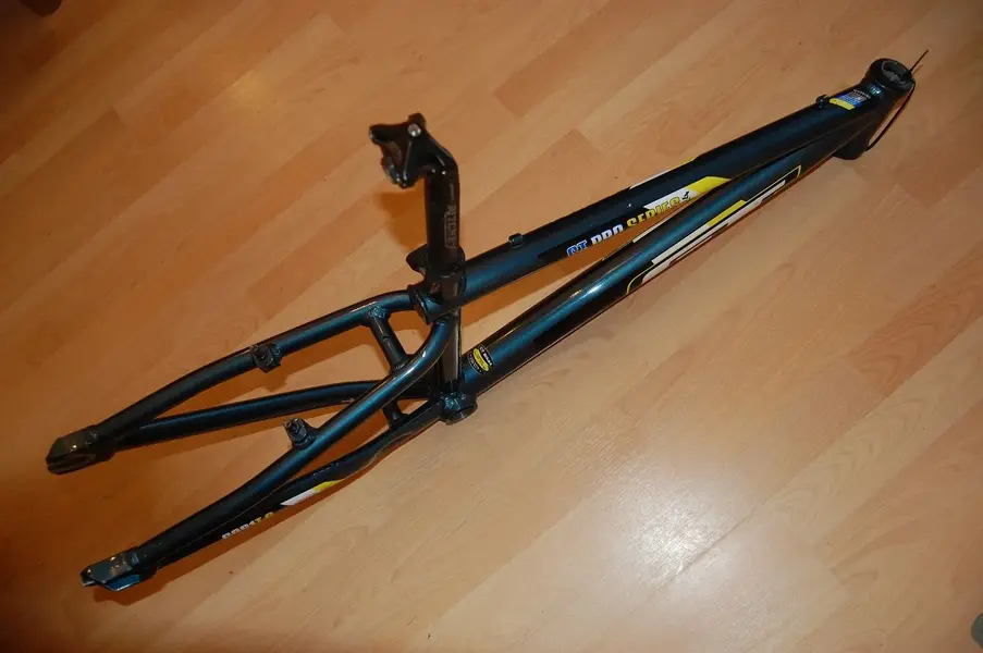 nikon 098.webp