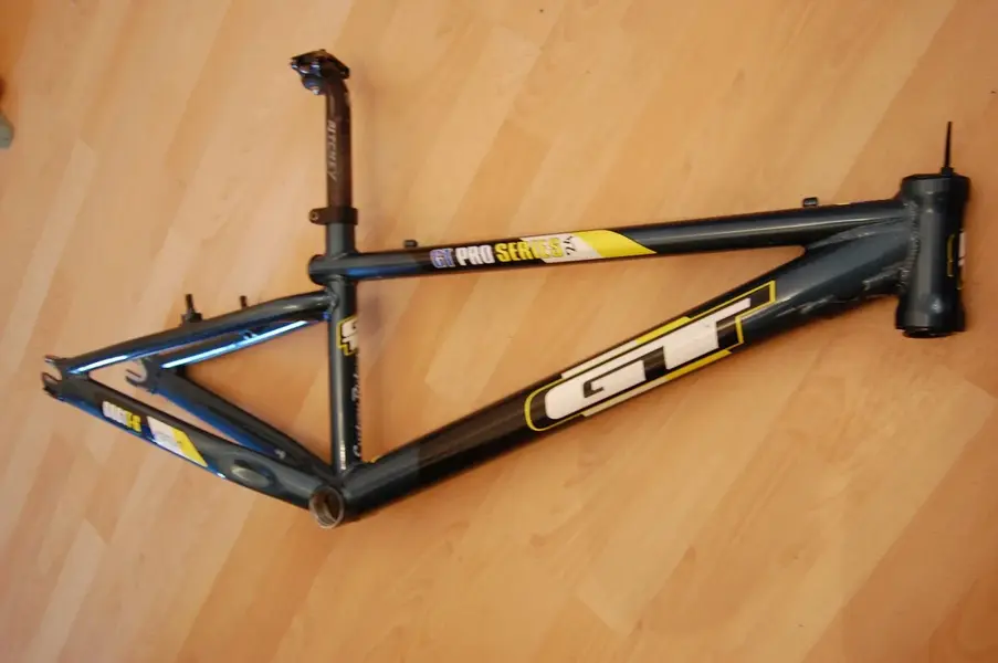 nikon 096.webp